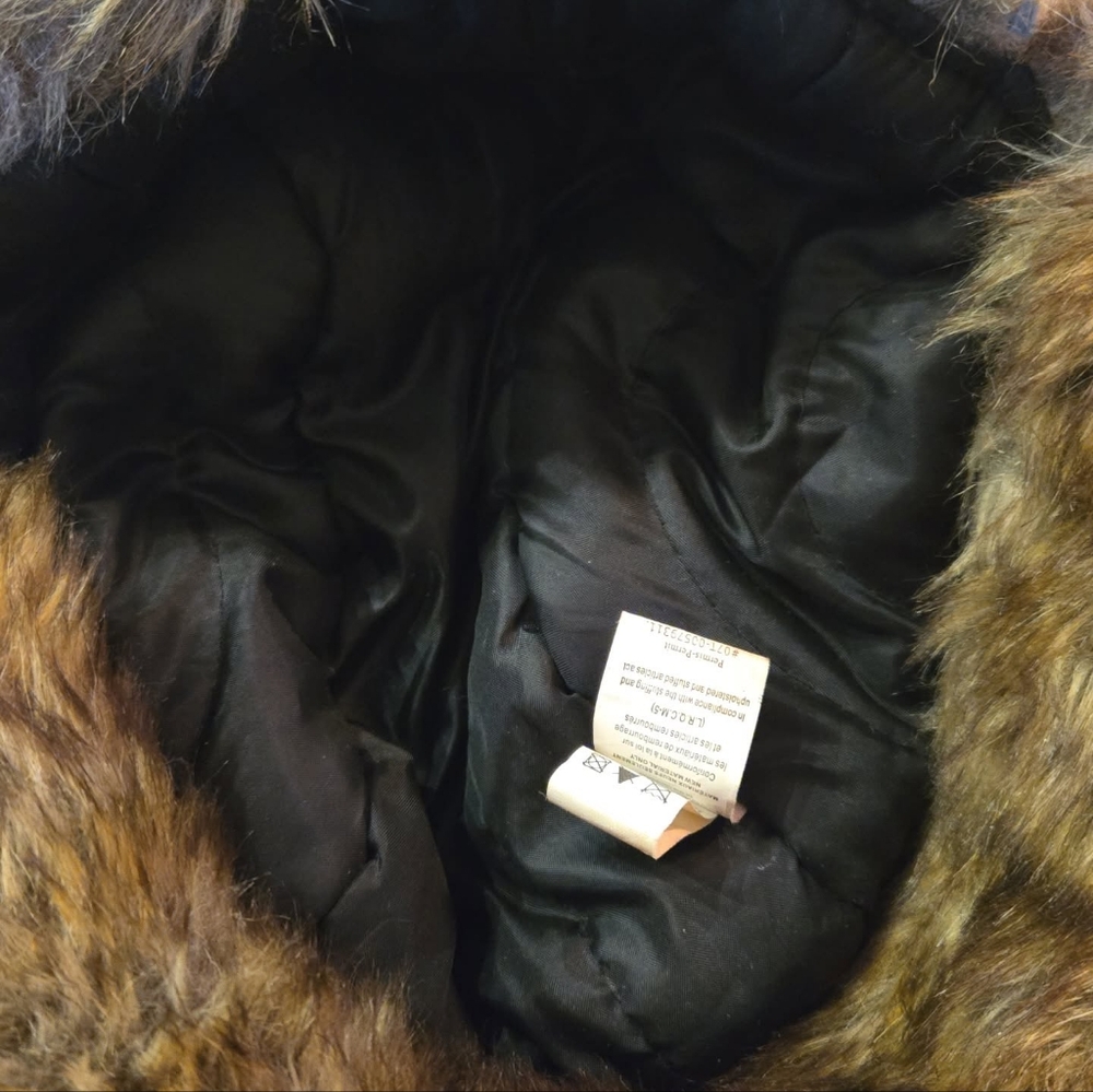 Trapper Hat - Picture 9 of 10